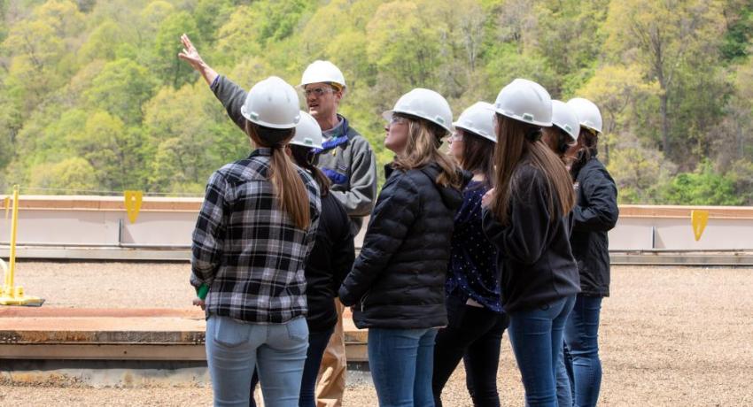 Student plant tour